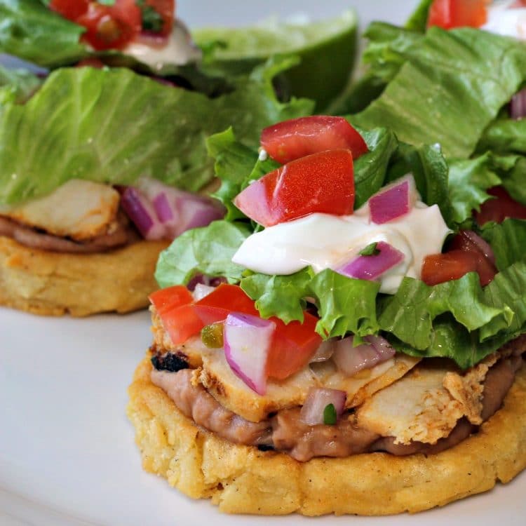 chicken sopes