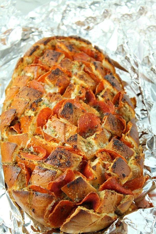 Pepperoni Pizza Pull Apart Bread Must Love Home