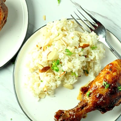 https://www.mustlovehome.com/wp-content/uploads/2018/03/almond-rice-chicken-2.jpg