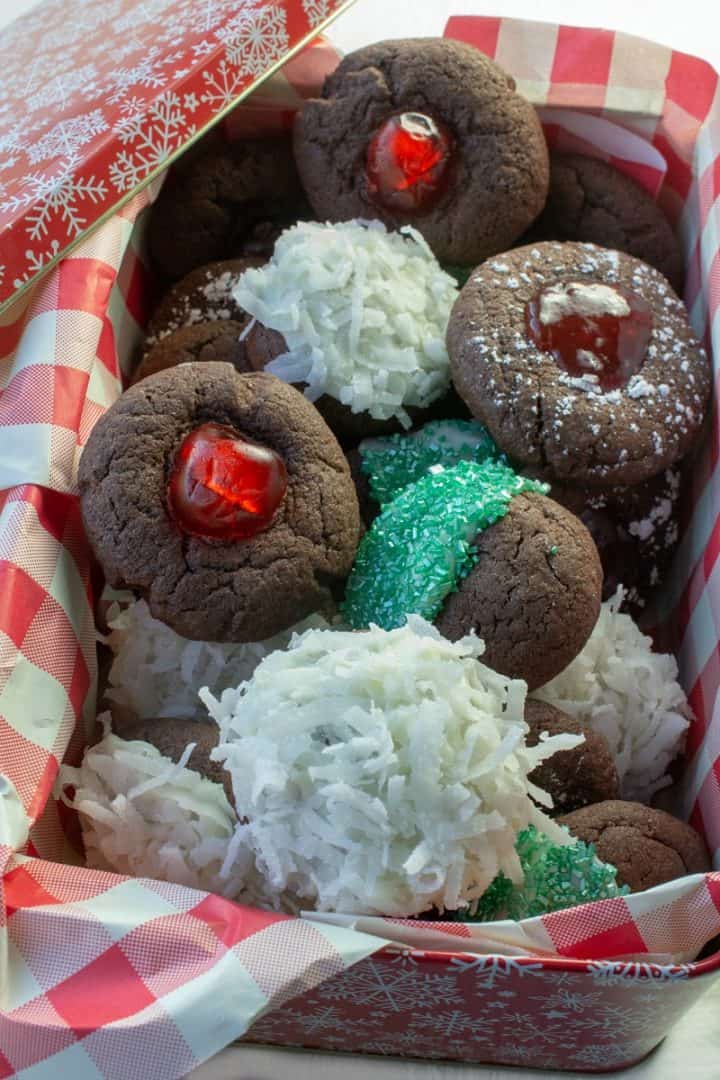 Easy Cake Mix Christmas Cookies – Must Love Home