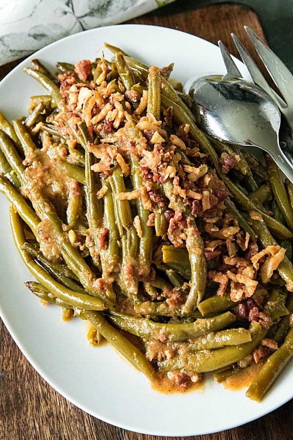 Best Slow Cooker Green Beans with Bacon (Southern-Style) – Must Love Home