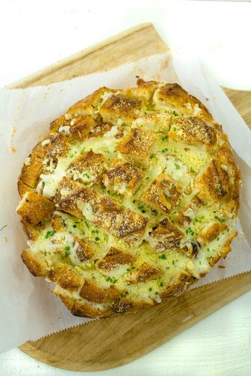 Pull Apart Three Cheese Garlic Bread - quick and easy – Must Love Home