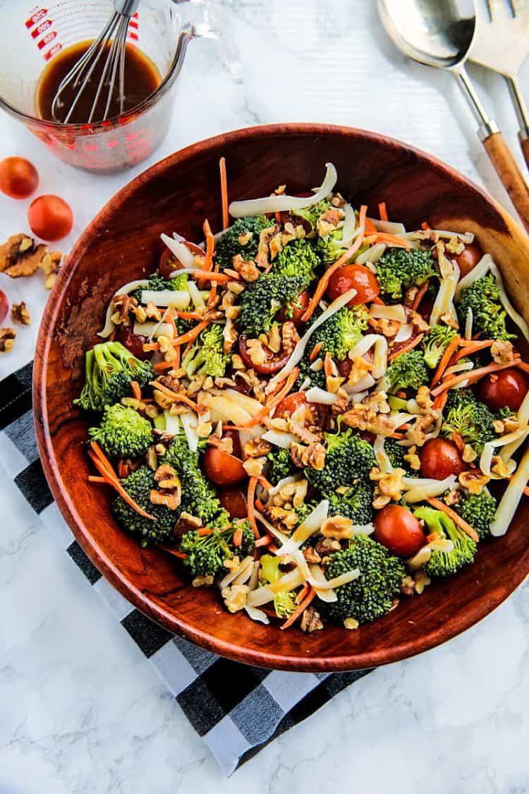 broccoli tomato salad with balsamic dressing – Must Love Home